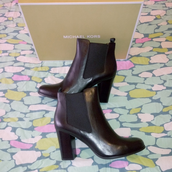Michael Kors Lottie Chelsea Booties - Picture 3 of 10